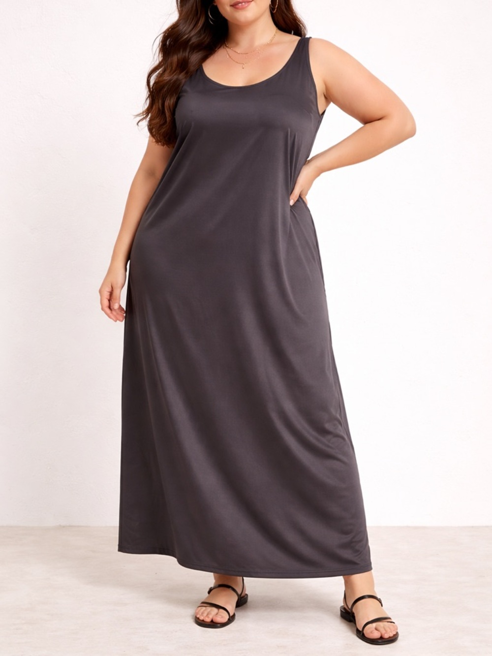 Plus-Size Scoop Neck Maxi Dress